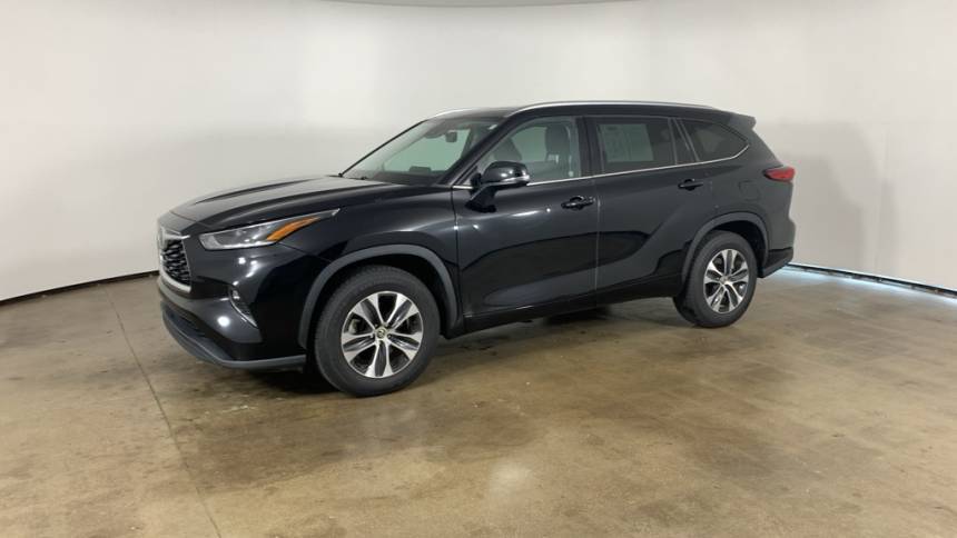 2021 Toyota Highlander XLE — SUV — 81,000 mi — Peoria, IL