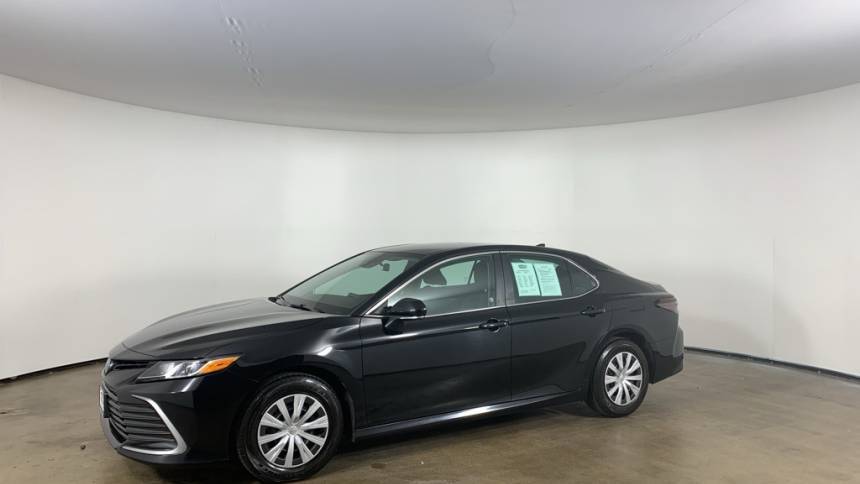 2022 Toyota Camry Hybrid LE — Sedan — 76,281 mi — Peoria, IL