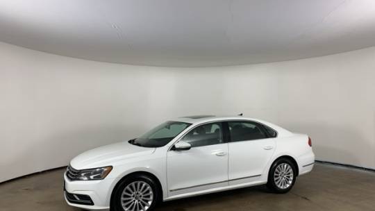 2016 Volkswagen Passat 1.8T SE — Sedan — 131,682 mi — Peoria, IL