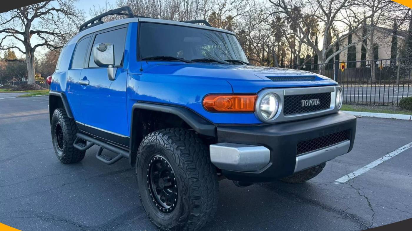 2007 Toyota FJ Cruiser Base — SUV — 141,314 mi — Sacramento, CA
