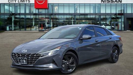 2023 Hyundai Elantra SEL — Sedan — 10,726 mi — Austin, TX