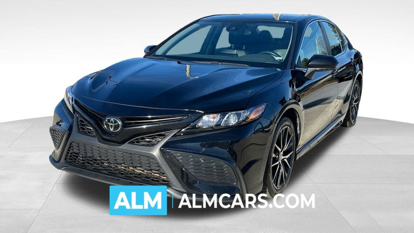 2022 Toyota Camry SE — Sedan — 61,205 mi — Lithia Springs, GA