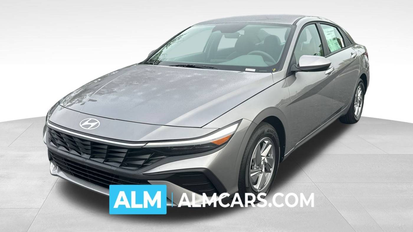 2025 Hyundai Elantra SE — Sedan — 3,105 mi — Lithia Springs, GA