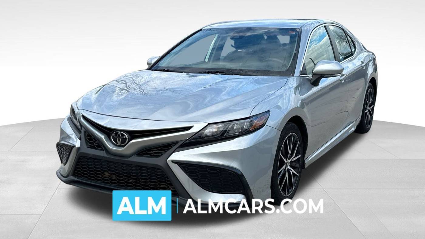 2022 Toyota Camry SE — Sedan — 62,208 mi — Lithia Springs, GA