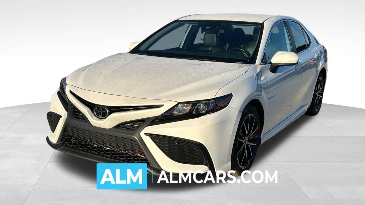 2021 Toyota Camry SE Nightshade — Sedan — 64,000 mi — Lithia Springs, GA