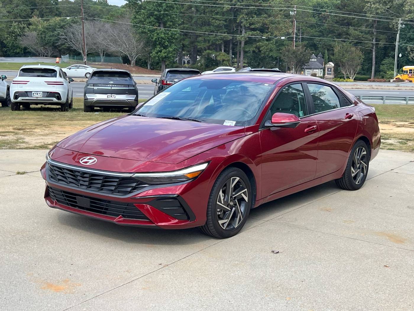 2024 Hyundai Elantra Limited — Sedan — 645 mi — Lithia Springs, GA