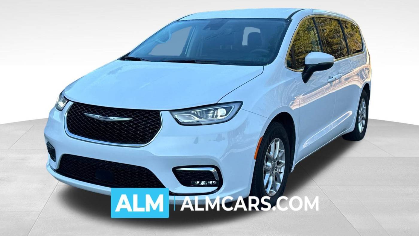 2023 Chrysler Pacifica Touring L — Minivan — 62,868 mi — Lithia Springs, GA