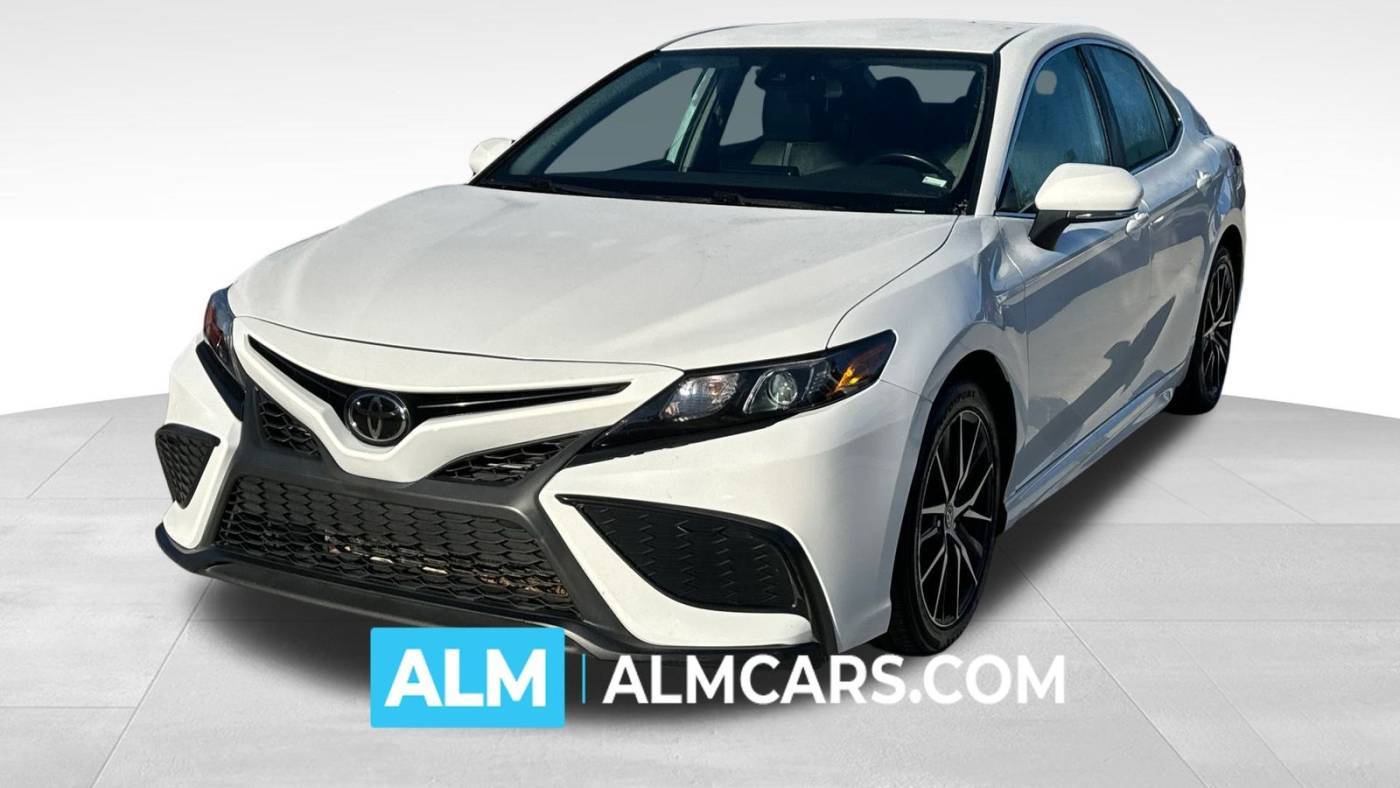 2022 Toyota Camry SE — Sedan — 68,719 mi — Lithia Springs, GA