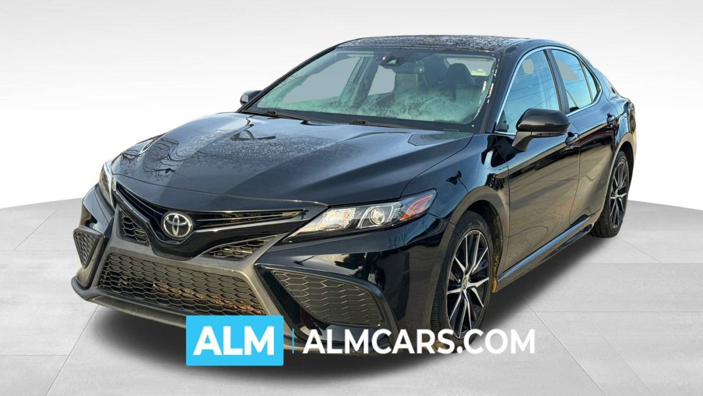 2022 Toyota Camry SE — Sedan — 68,812 mi — Lithia Springs, GA