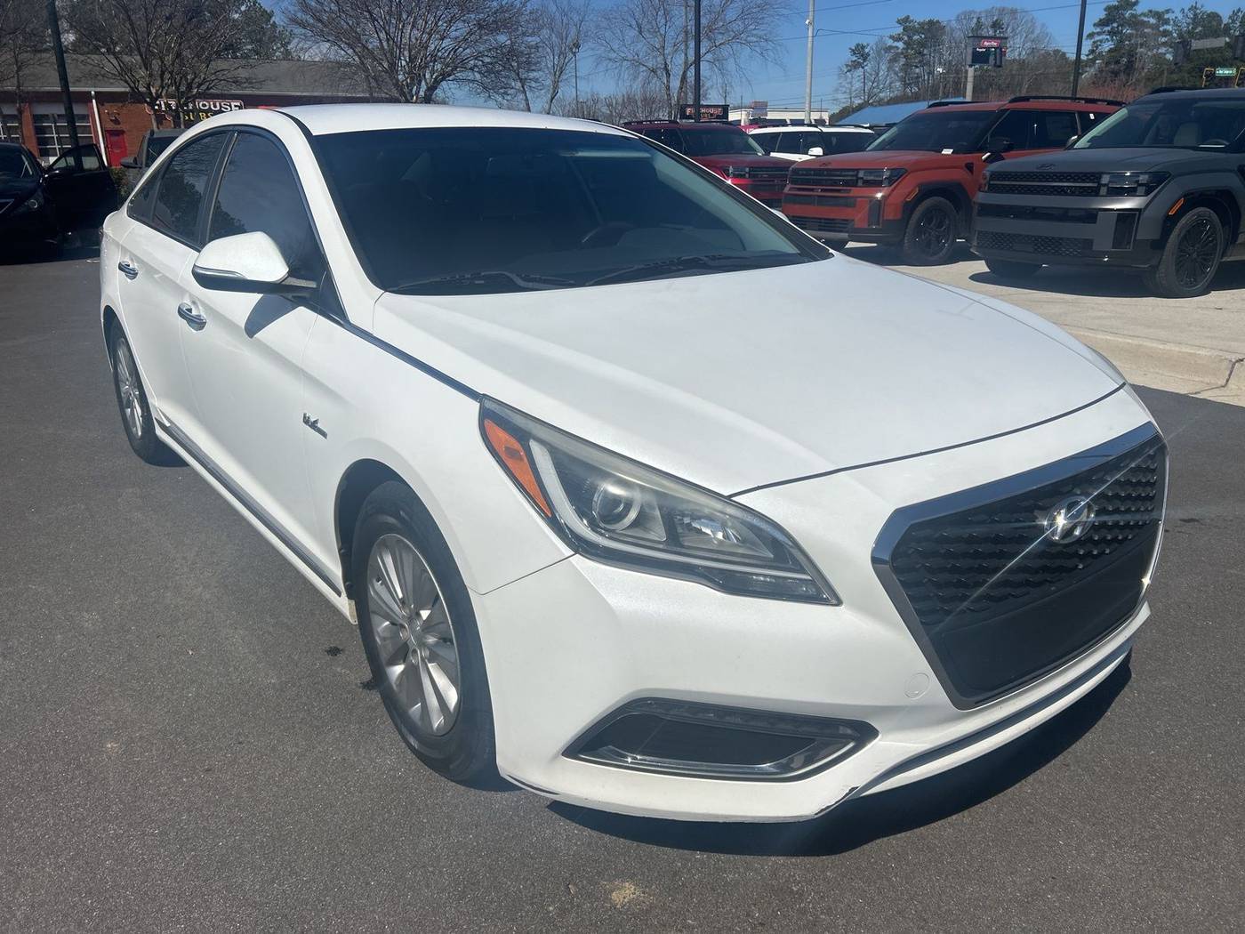 2017 Hyundai Sonata Hybrid SE — Sedan — 120,532 mi — Lithia Springs, GA