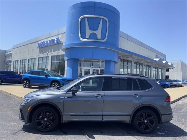 2024 Volkswagen Tiguan SE R-Line Black — SUV — 15,313 mi — Wooster, OH