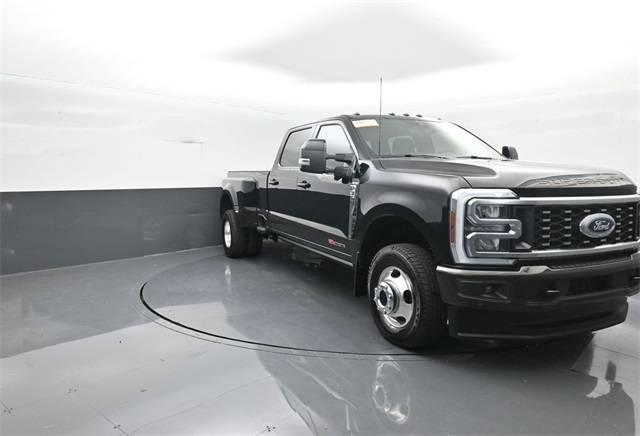2025 Ford Super Duty F-350 XL — Pickup Truck — 1,379 mi — Knoxville, TN