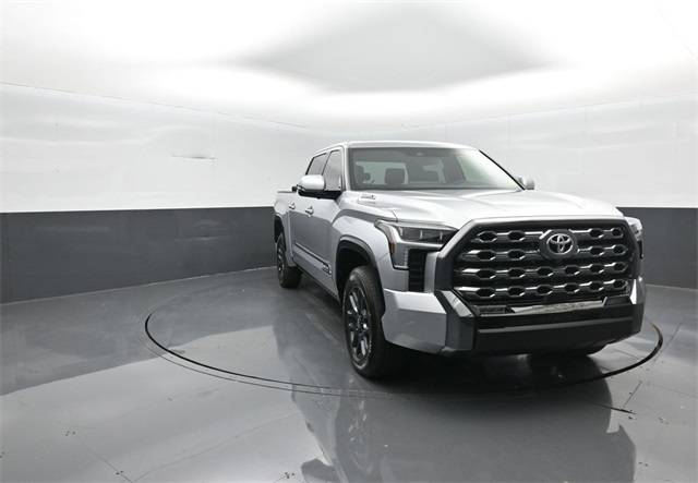 2025 Toyota Tundra Hybrid Platinum — Pickup Truck — 1,060 mi — Knoxville, TN