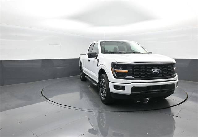 2025 Ford F-150 STX — Pickup Truck — 5,685 mi — Knoxville, TN