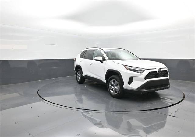 2025 Toyota RAV4 Hybrid XLE — SUV — 1,541 mi — Knoxville, TN