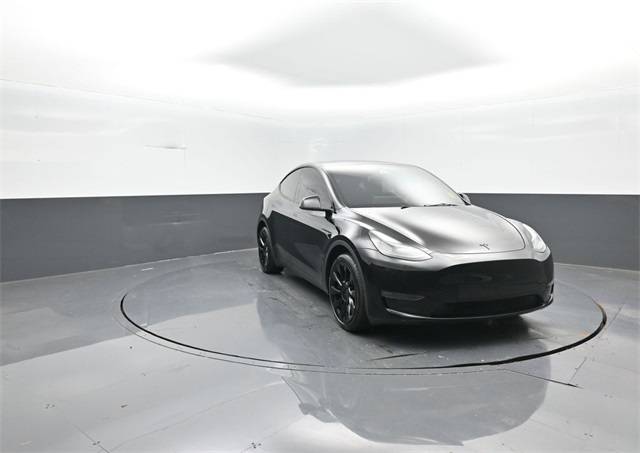 2023 Tesla Model Y Long Range — SUV — 18,461 mi — Knoxville, TN