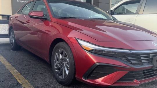 2024 Hyundai Elantra SEL — Sedan — 5,810 mi — Hartsdale, NY