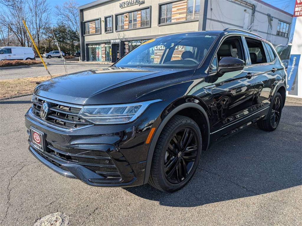 2022 Volkswagen Tiguan SE R-Line Black — SUV — 23,207 mi — White Plains, NY