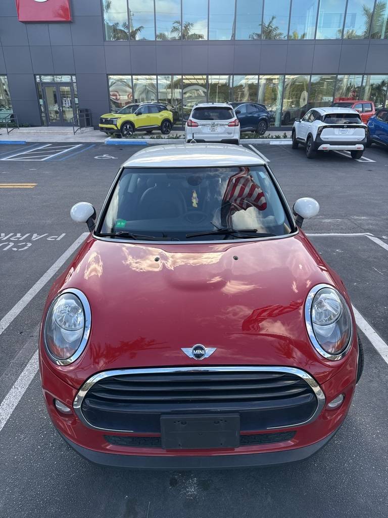 2017 MINI Hardtop Cooper — Hatchback — 75,807 mi — Delray Beach, FL