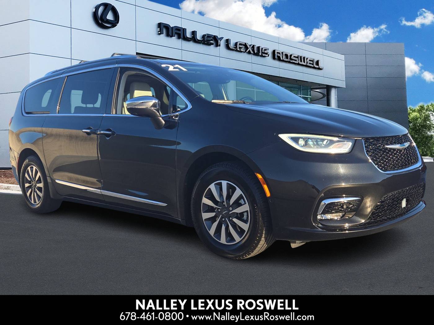 2021 Chrysler Pacifica Hybrid Limited — Minivan — 95,521 mi — Roswell, GA