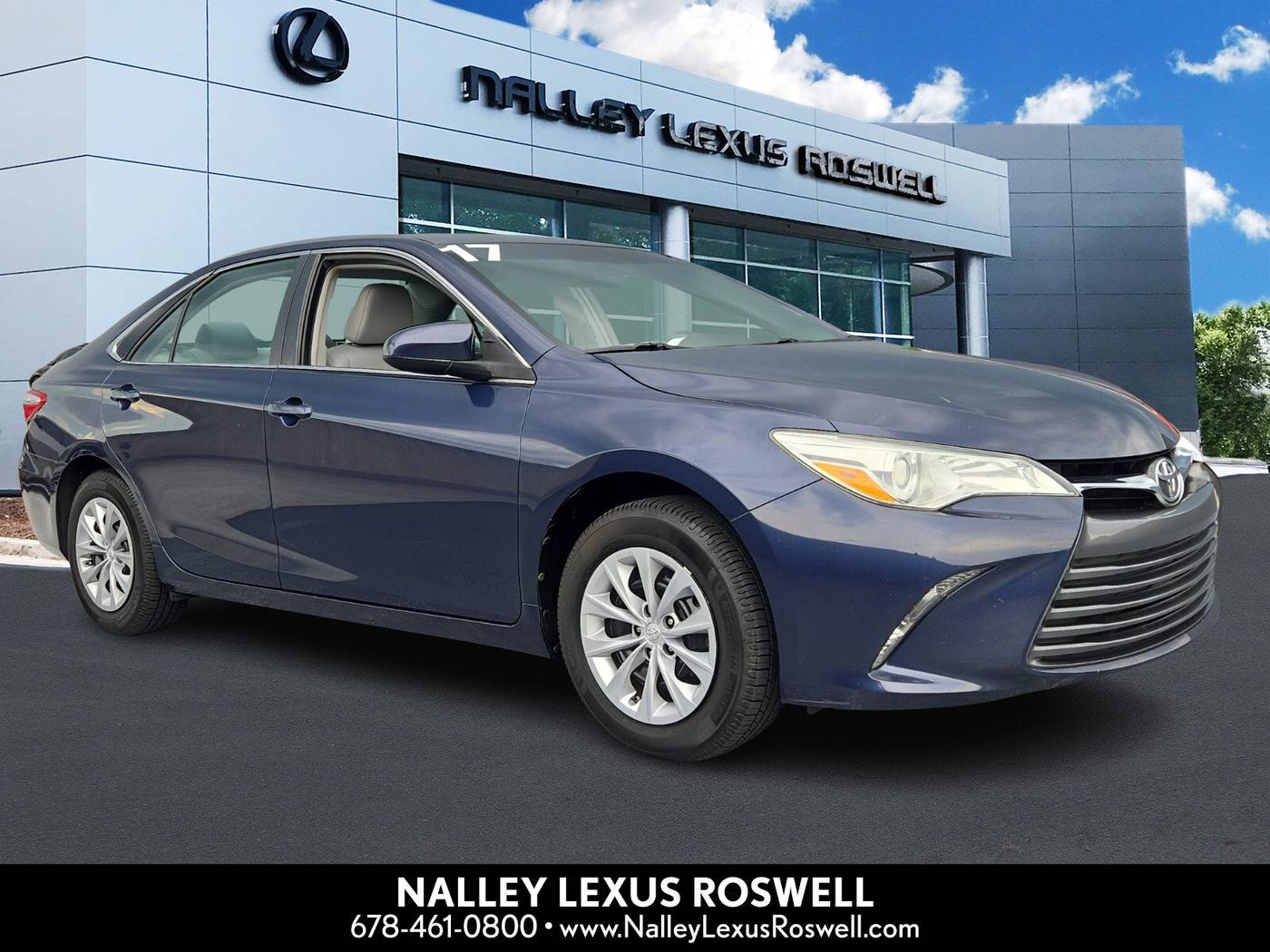 2017 Toyota Camry XLE — Sedan — 93,577 mi — Roswell, GA