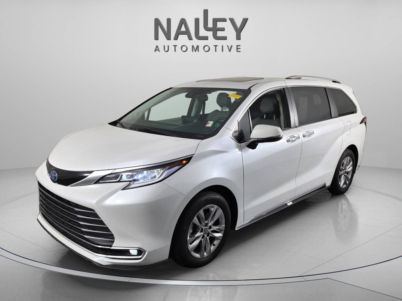 2022 Toyota Sienna Limited — Minivan — 69,978 mi — Smyrna, GA