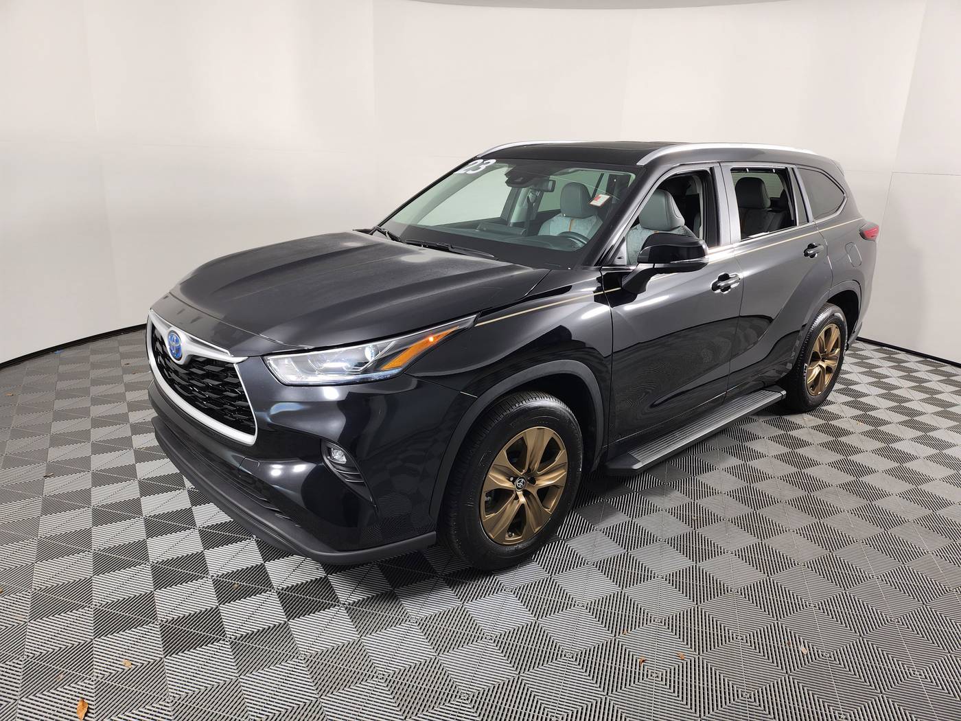 2023 Toyota Highlander Hybrid Bronze Edition — SUV — 28,275 mi — Smyrna, GA