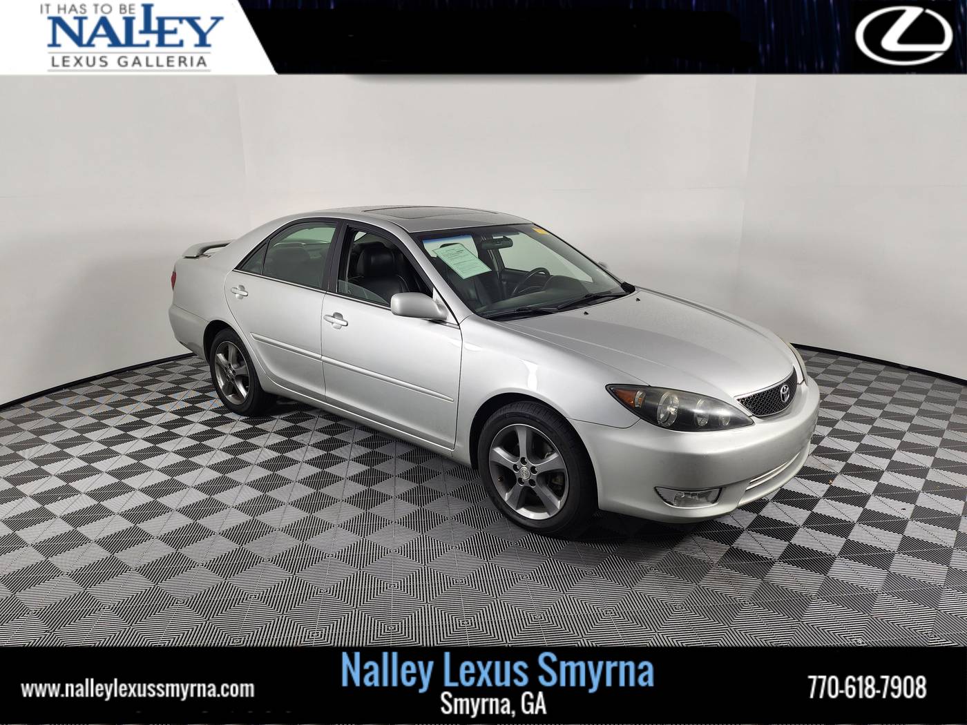 2005 Toyota Camry SE V6 — Sedan — 257,653 mi — Smyrna, GA