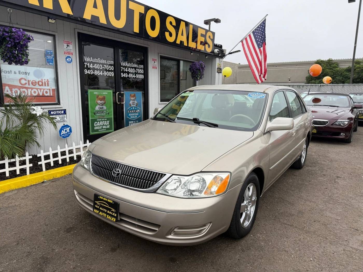 2000 Toyota Avalon XL — Sedan — 137,595 mi — Huntington Beach, CA