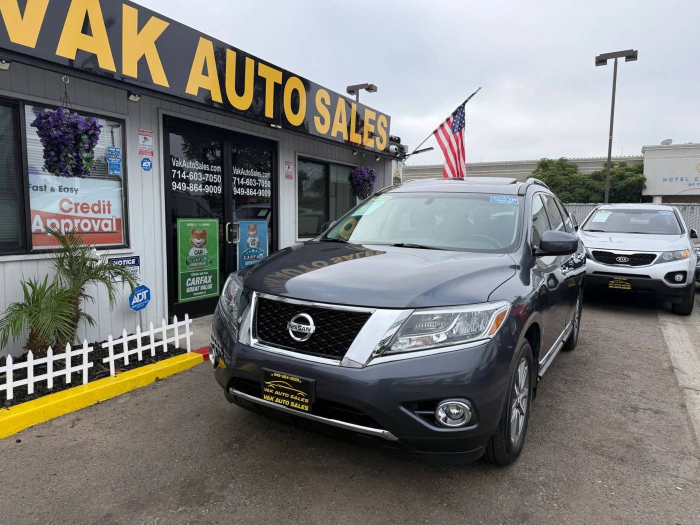 2013 Nissan Pathfinder SL — SUV — 65,083 mi — Huntington Beach, CA
