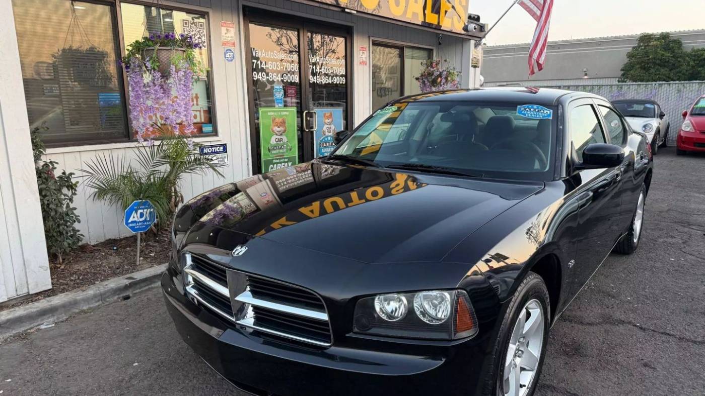 2010 Dodge Charger Base — Sedan — 116,304 mi — Huntington Beach, CA