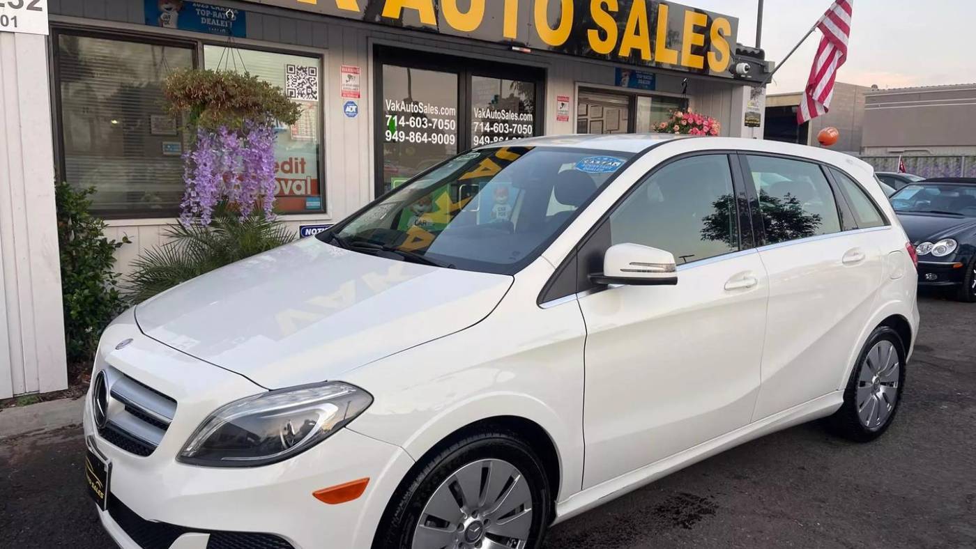 2014 Mercedes-Benz B-Class Standard — Hatchback — 71,432 mi — Huntington Beach, CA
