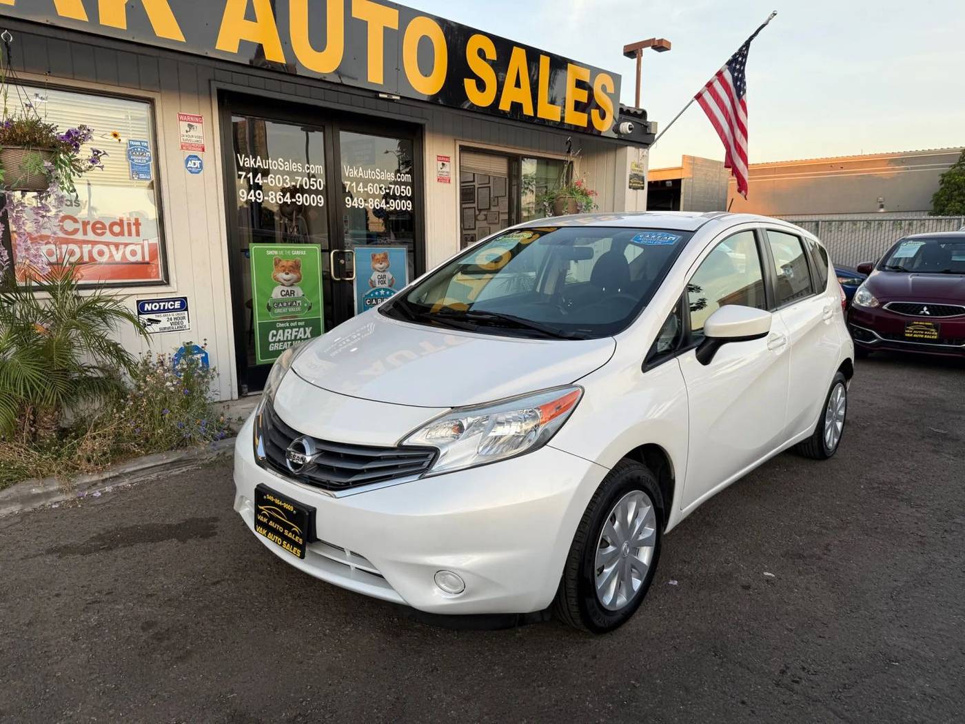 2015 Nissan Versa 1.6 SV — Hatchback — 57,592 mi — Huntington Beach, CA