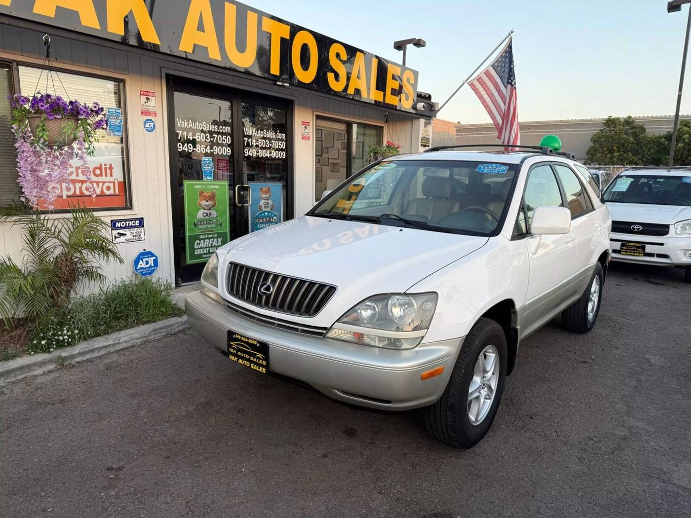 2000 Lexus RX RX 300 — SUV — 129,901 mi — Huntington Beach, CA