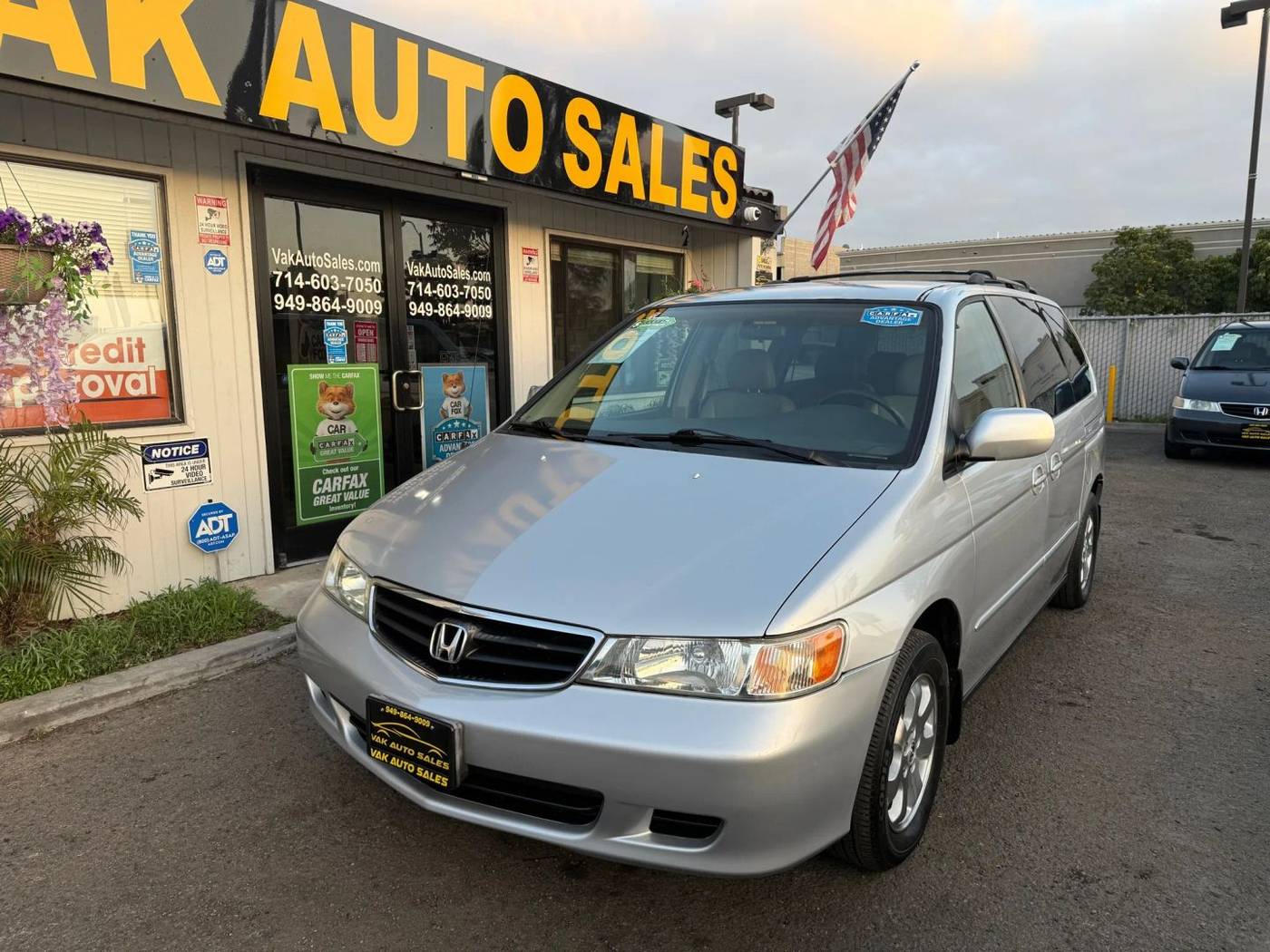 2004 Honda Odyssey EX-L — Minivan — 112,806 mi — Huntington Beach, CA