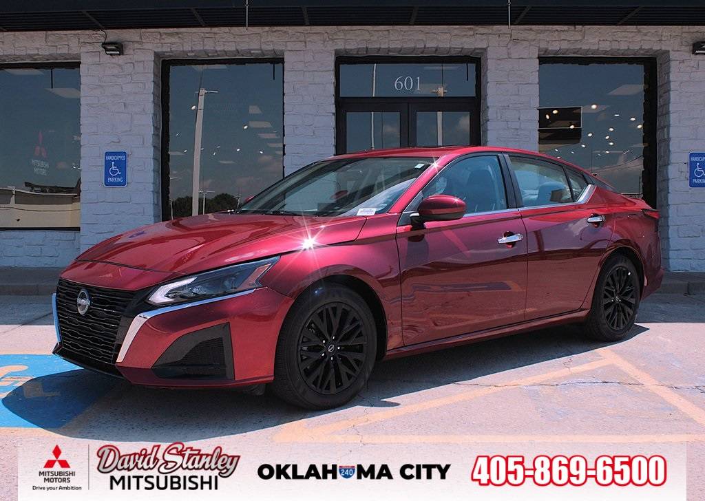 2025 Nissan Altima SV — Sedan — 7,648 mi — Oklahoma City, OK