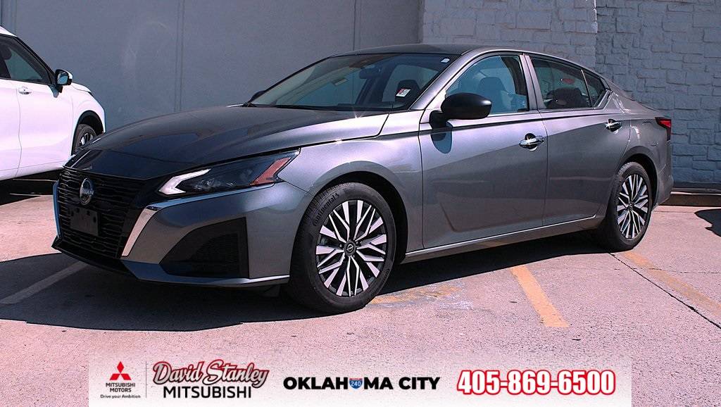 2025 Nissan Altima SV — Sedan — 10,341 mi — Oklahoma City, OK