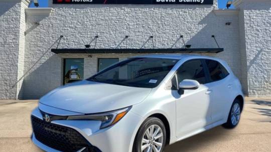 2025 Toyota Corolla Hatchback SE — Sedan — 6,350 mi — Oklahoma City, OK