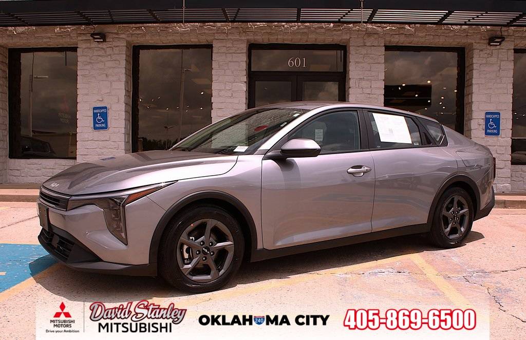2025 Kia K4 LXS — Sedan — 8,930 mi — Oklahoma City, OK