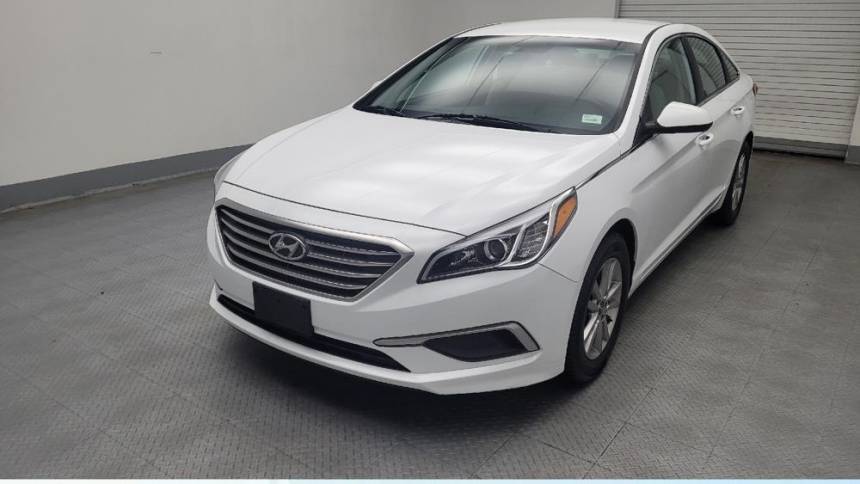 2017 Hyundai Sonata Base — Sedan — 96,072 mi — Des Moines, IA