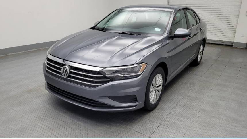 2020 Volkswagen Jetta SE — Sedan — 88,806 mi — Des Moines, IA