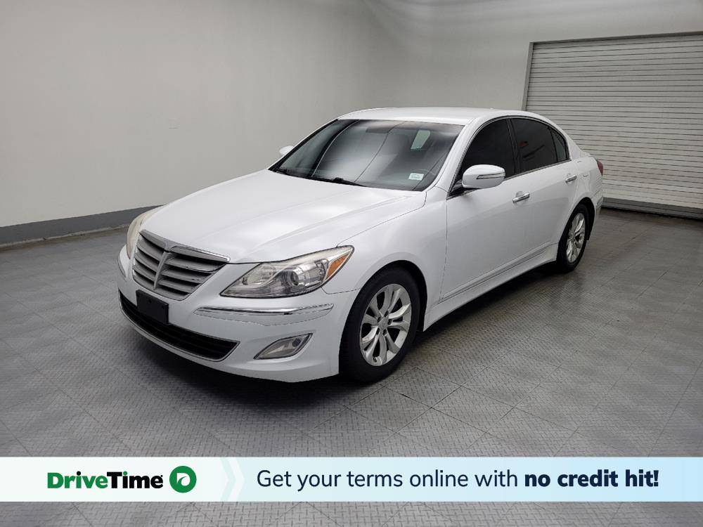 2013 Hyundai Genesis 3.8 — Sedan — 132,361 mi — Des Moines, IA