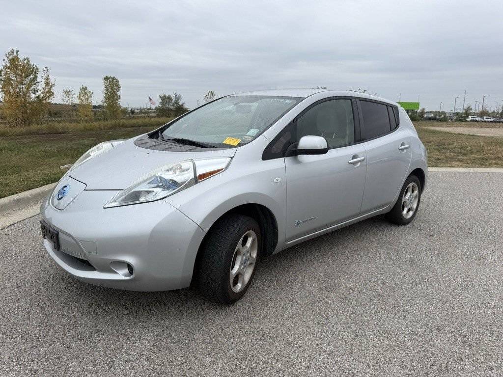 2011 Nissan LEAF SV — Hatchback — 91,571 mi — Kansas City, KS