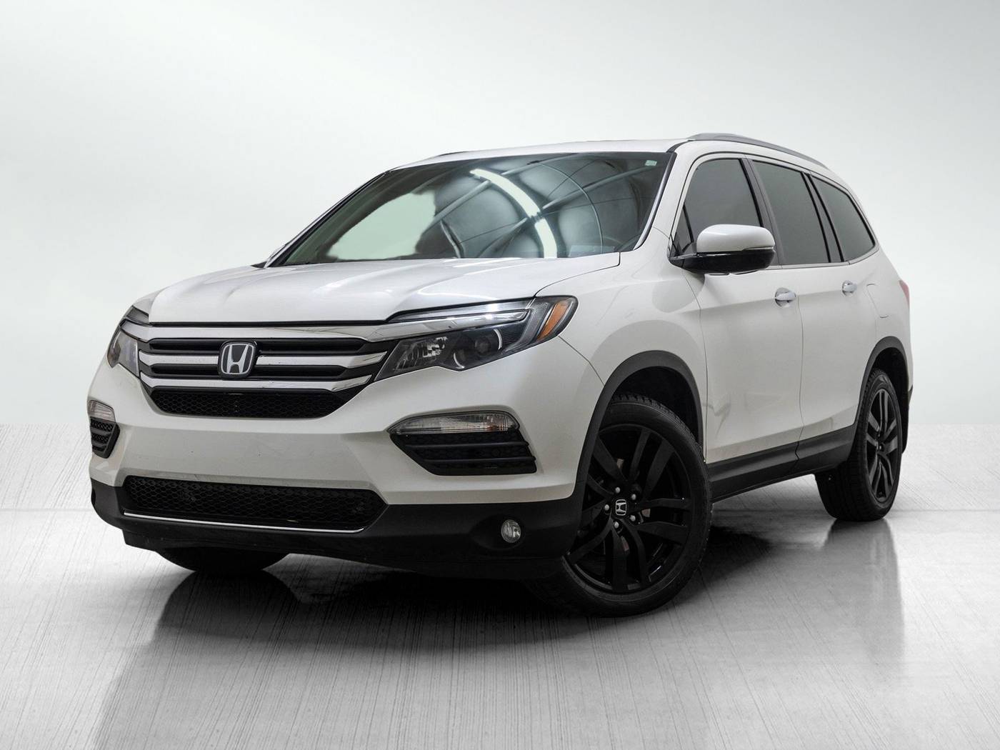 2016 Honda Pilot Touring — SUV — 92,872 mi — Overland Park, KS