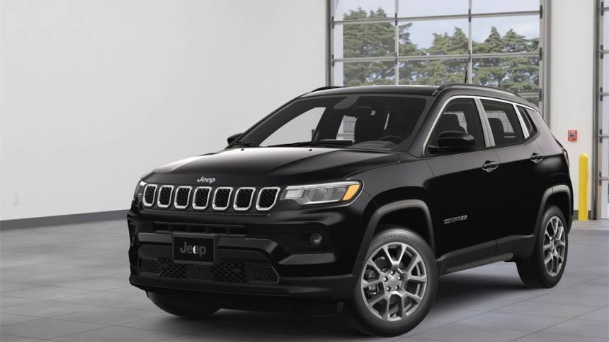 2024 Jeep Compass Latitude Lux — SUV — 4,580 mi — Yonkers, NY