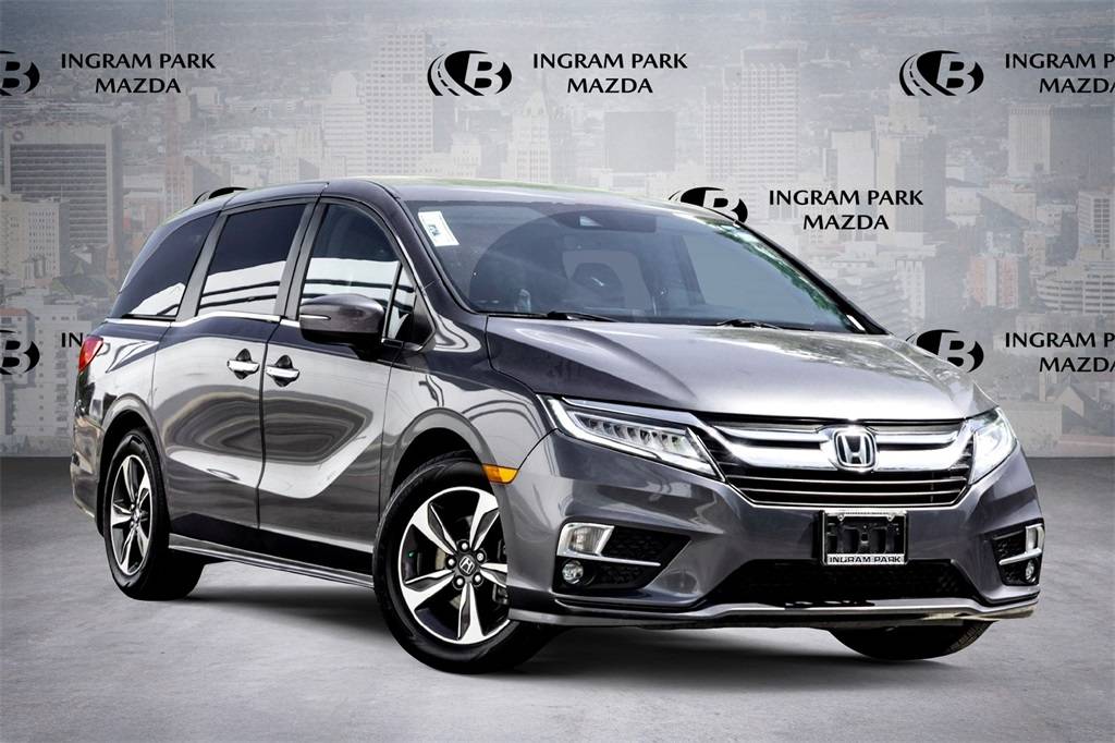 2018 Honda Odyssey Touring — Minivan — 58,746 mi — San Antonio, TX