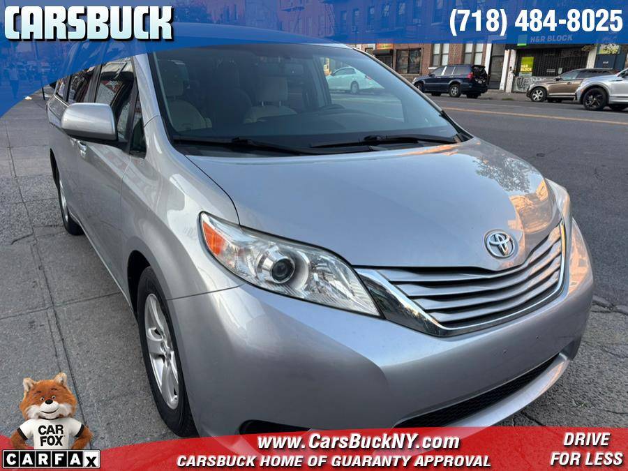 2015 Toyota Sienna LE — Minivan — 122,415 mi — Brooklyn, NY