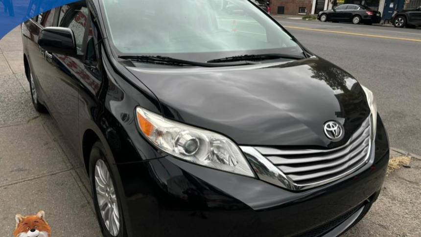 2016 Toyota Sienna XLE — Minivan — 159,091 mi — Brooklyn, NY