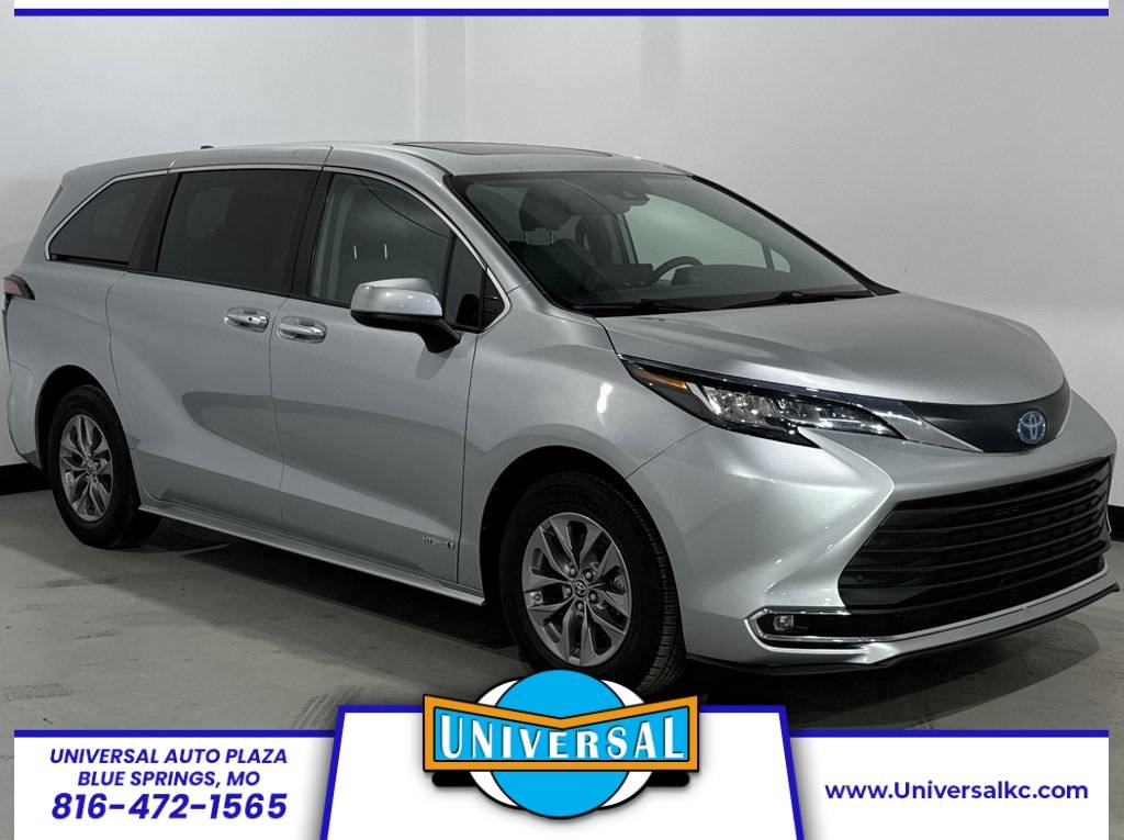 2021 Toyota Sienna XLE — Minivan — 77,189 mi — Blue Springs, MO