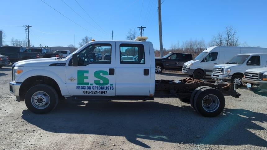 2015 Ford Super Duty F-350 XL — Pickup Truck — 125,010 mi — Blue Springs, MO